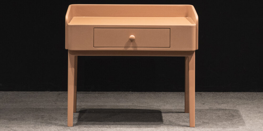 AERIAL WRITING DESK