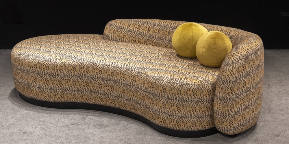 DRAGON CHAISE LOUNGE - Image 9