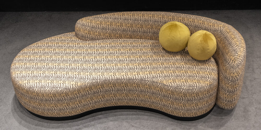 DRAGON CHAISE LOUNGE - Image 5