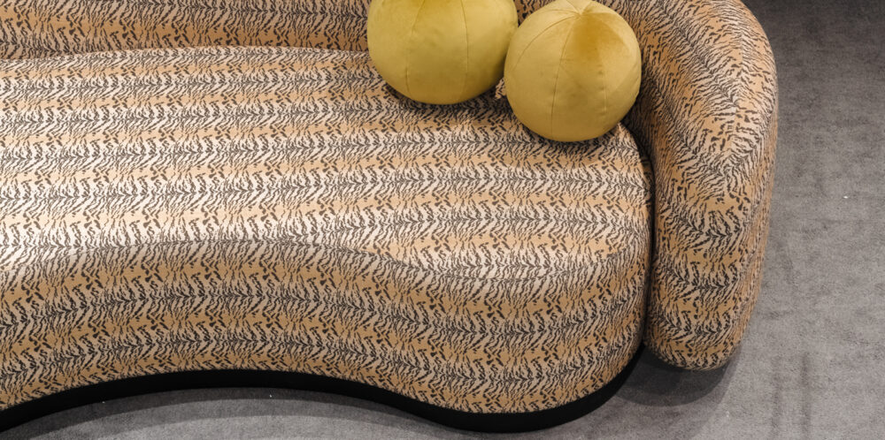 DRAGON CHAISE LOUNGE - Image 2